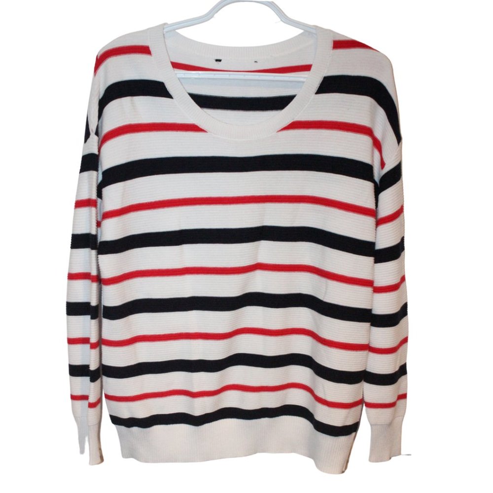 3/$25 🏷 Women's Striped Sweater Size Large